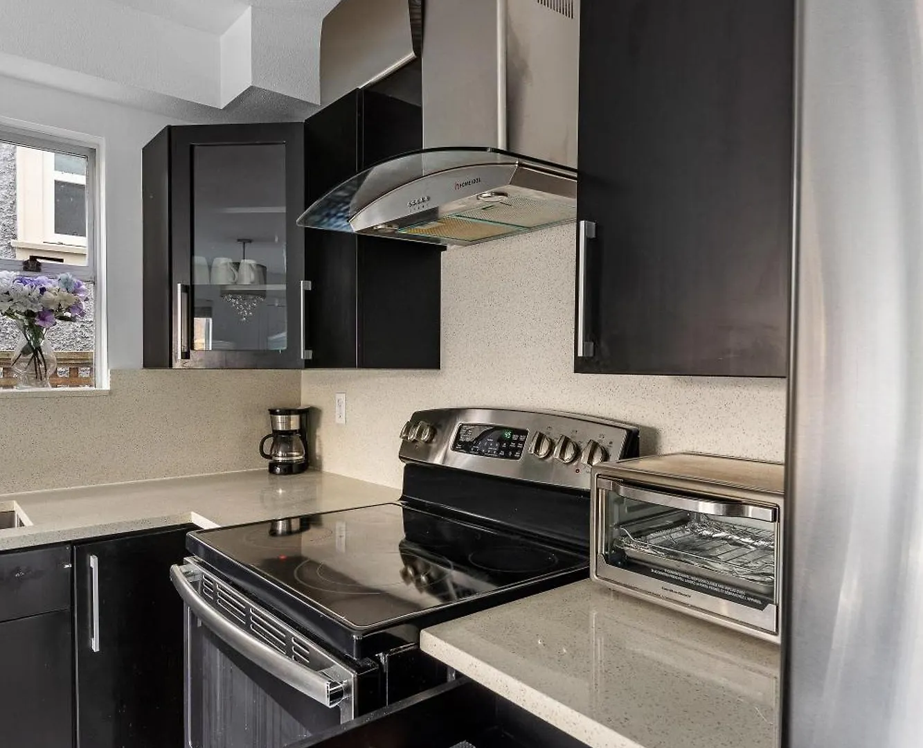 Appartamento Newly Furnished Central Gem Near Transit Vancouver